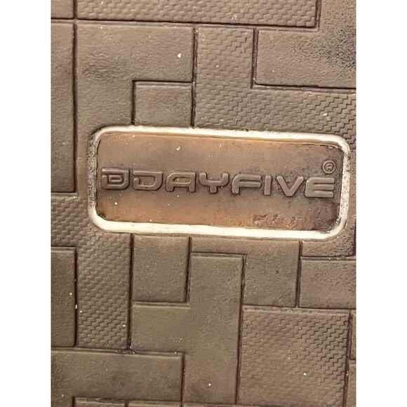 DAY FIVE Revolution Shoes Mens Size 8M Gray Black Sneakers Skater Casual - Picture 11 of 11